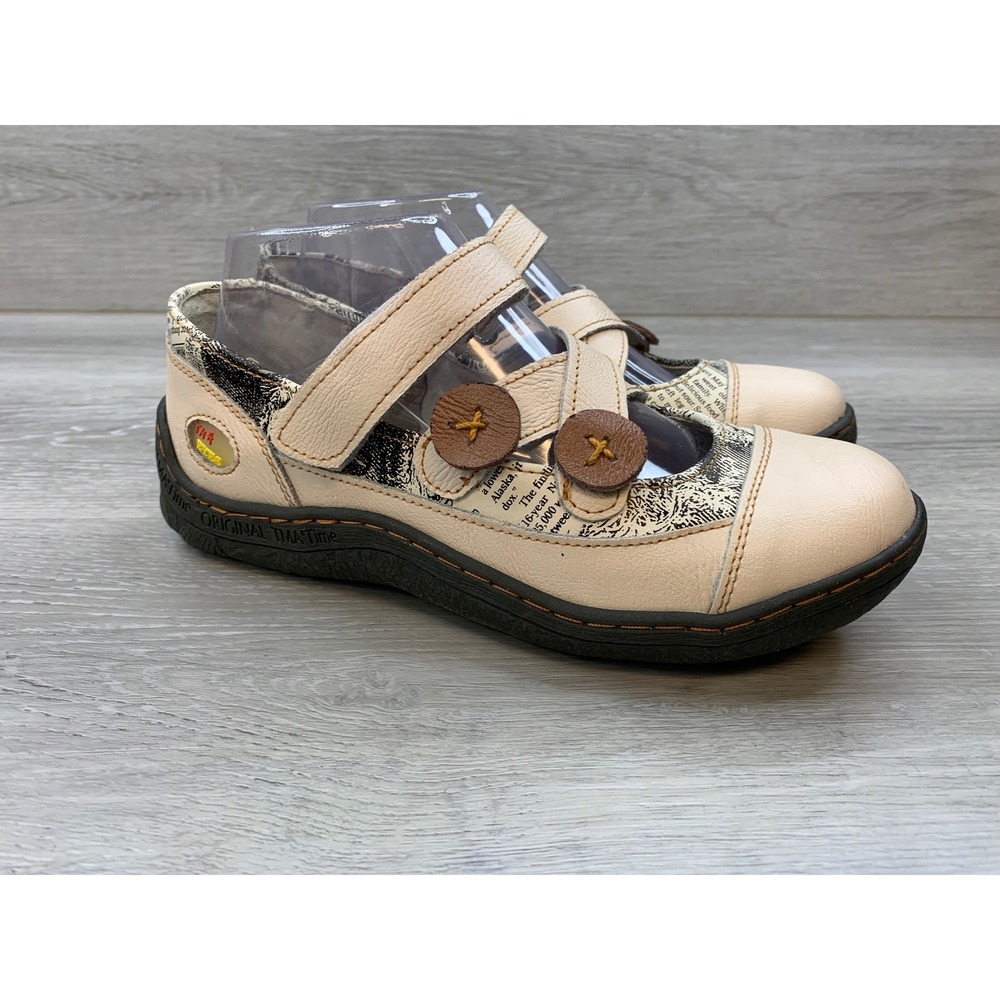 TMA EYES Leather Mary Jane Flats Newspaper Print Cream Women's 37 US 7